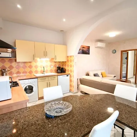 Charming House With Terrace And View In Dom wakacyjny *